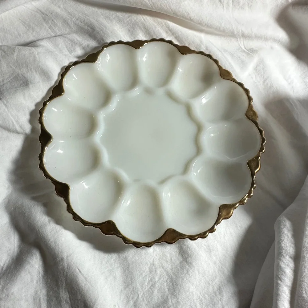 Vintage Milk Glass Deviled Egg Platter White Gold Scalloped Trm 9.25in Excellent